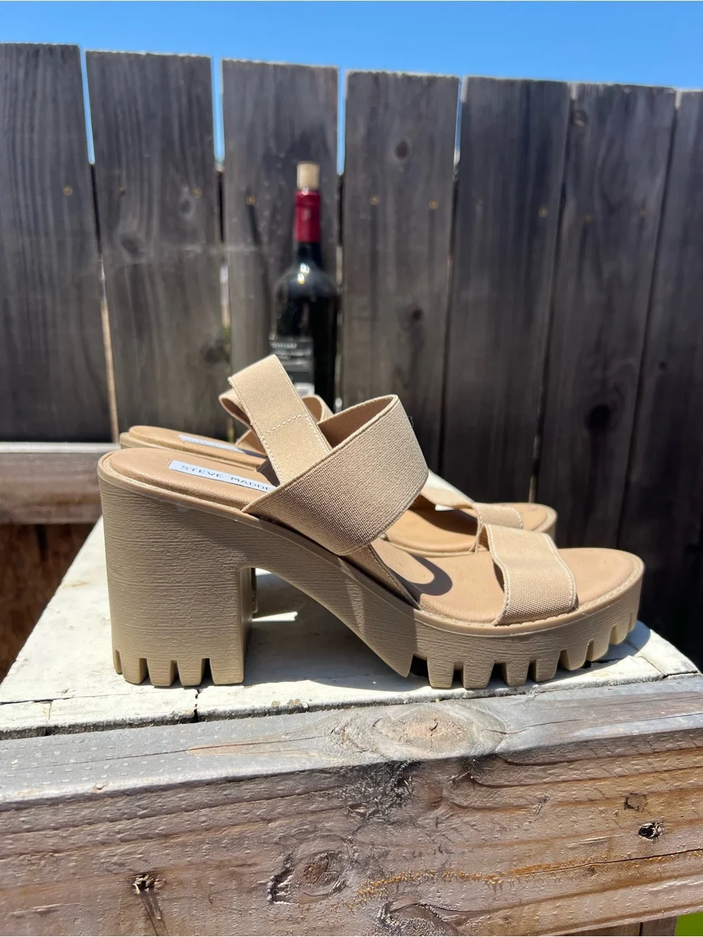 Steve Madden Tan Elastic Strap Chunky Platform Sandals Heels Womens size 9